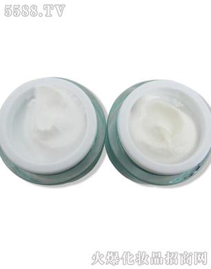 ���׼s��˪