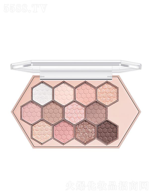 ���Ϸ䳲���������@��Ӱ�P   �������Ȼ�߹�12ɫ�����Ӱ