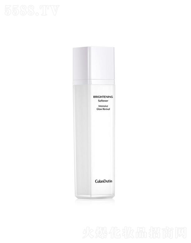 ���m��͡�������ˬ�wˮ  �����wɫ���������a(b��)ˮ���м�������ˬ�wˮ