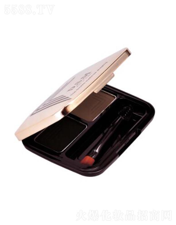 D.S.M��z�����@���E���w����ü��02  ɫ�ɝ⵭��Ȼ�p�����L����üɫ