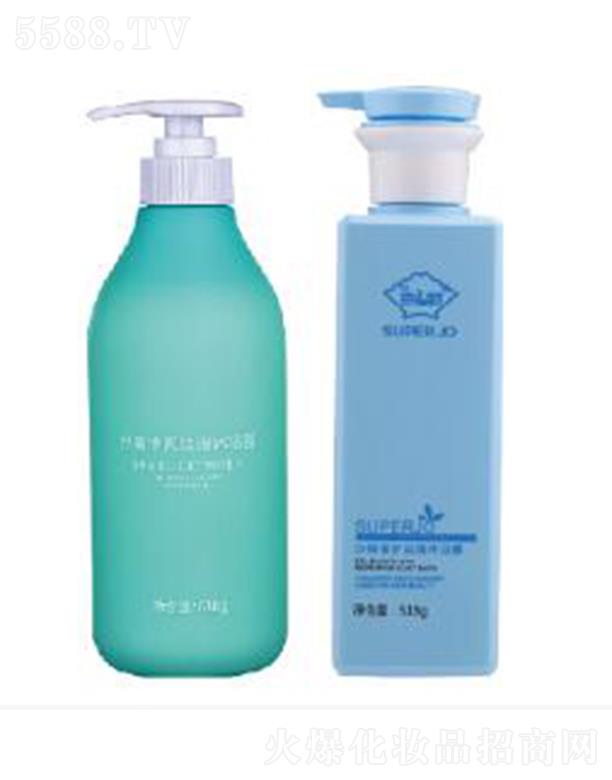 ǧ��һ��ɳ����ԡ¶