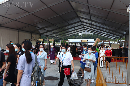 ��55�ÏV��������(hu��)ʢ���_Ļ�����ʼ��ʣ��@�G�ķ�